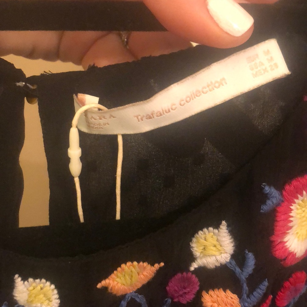 Embroidered Top - Picture 3 of 3